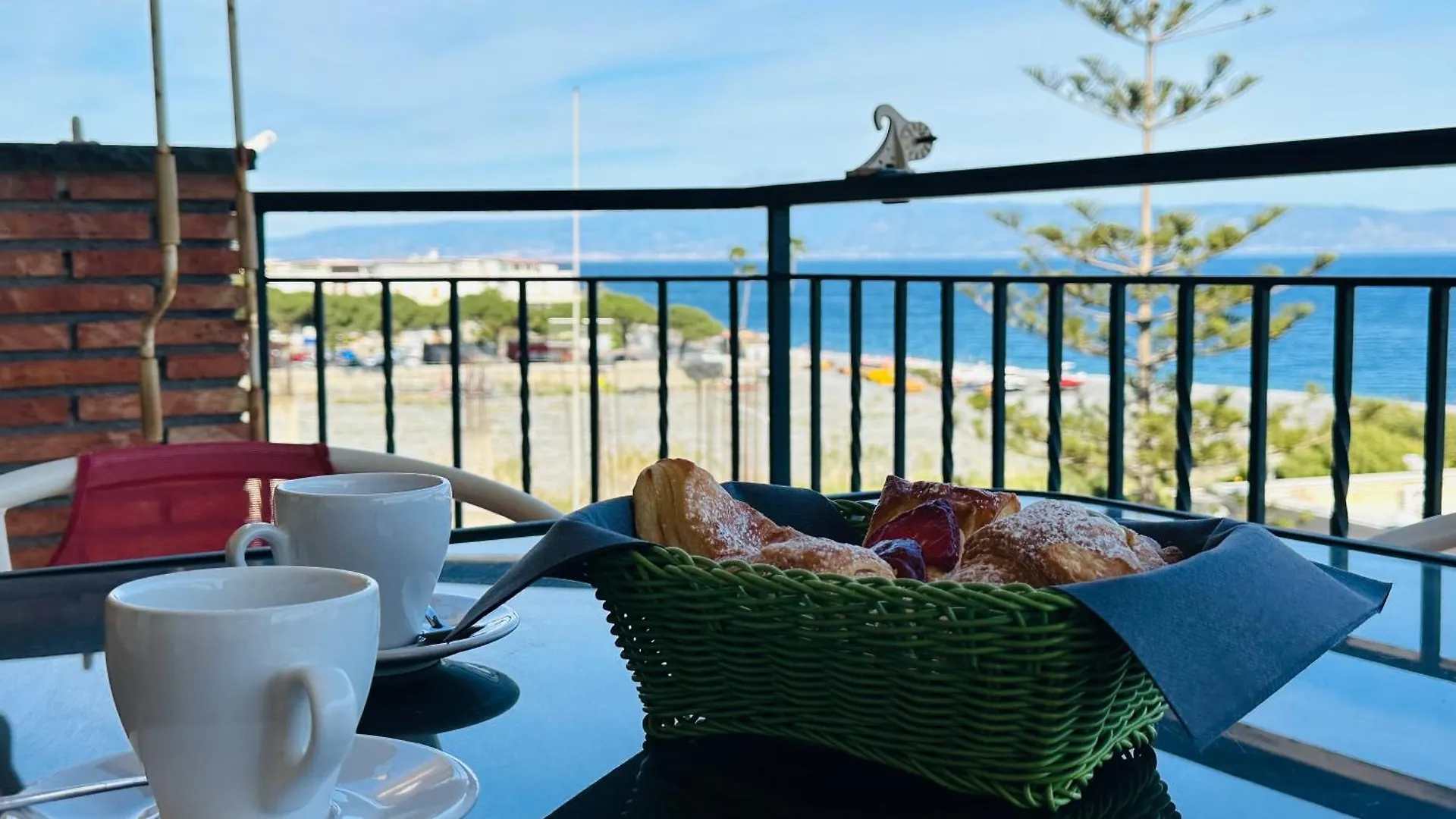 Aparthotel Riviera Ionica Santa Teresa Di Riva