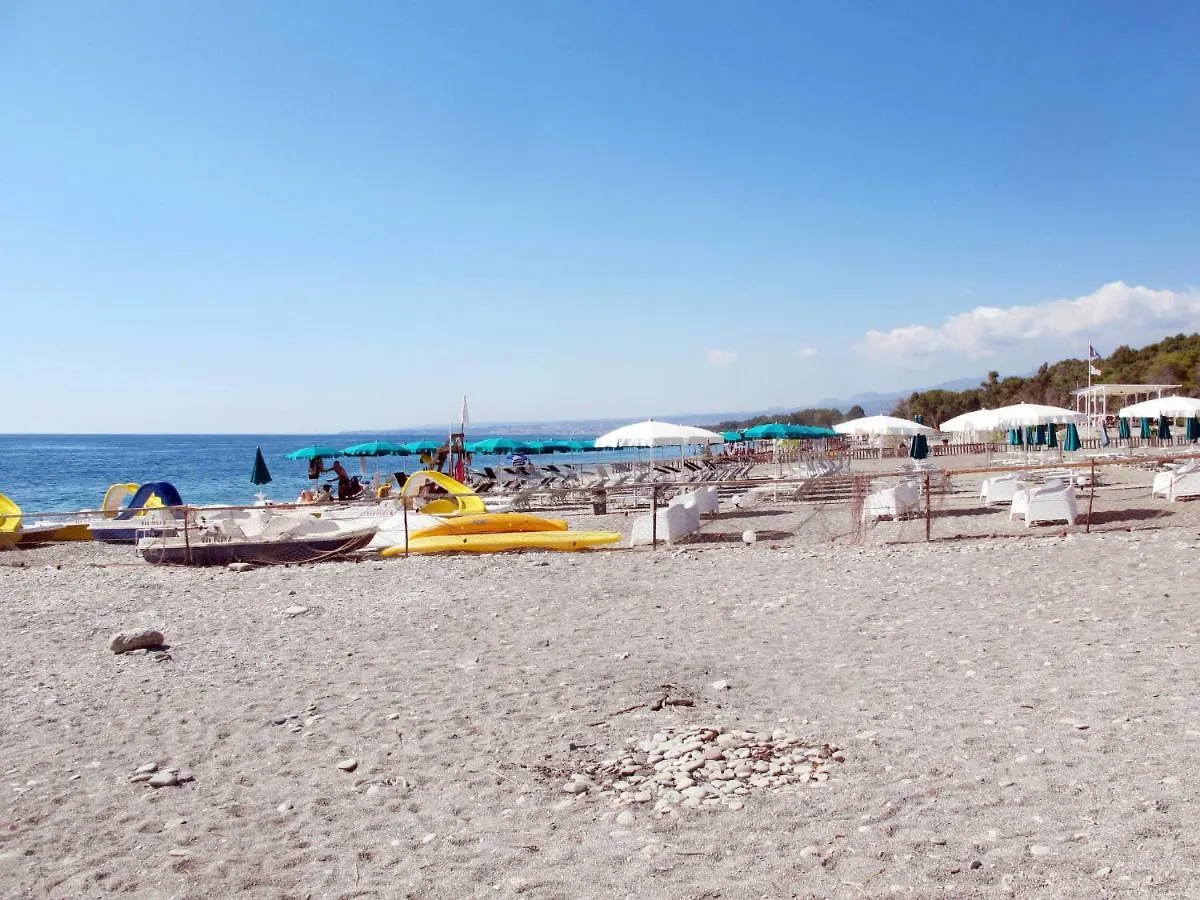 Aparthotel Riviera Ionica Santa Teresa Di Riva